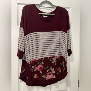 Maurices Lightweight Burgundy/Gray Floral 3/4 Sleeves Size 0X‎ Tunic